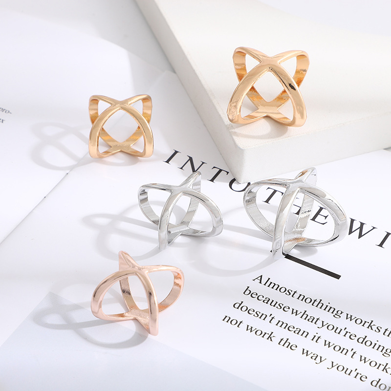 X-Shaped Scarf Clips - Elegant - Useful Tech Accessories recension och pris