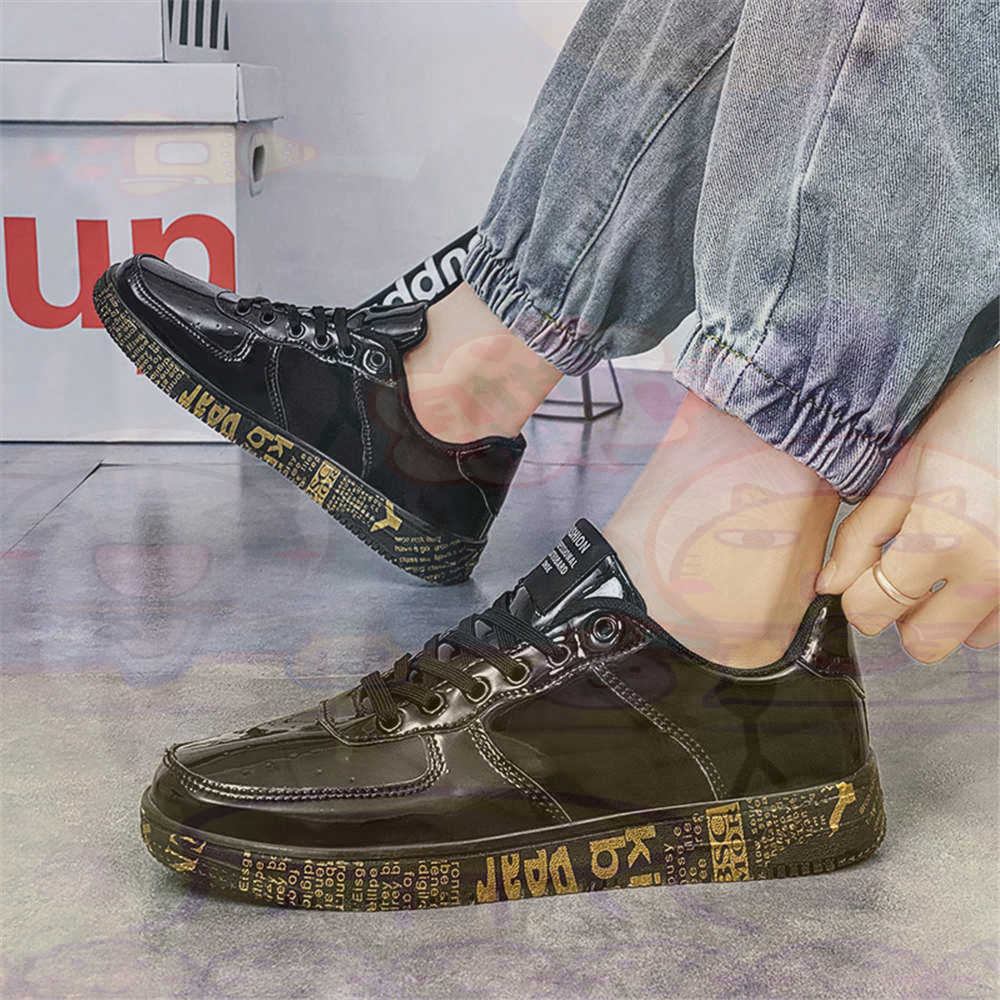 Round Foot Size 45 Sneakers Wh - Tech Accessories Business recension och pris